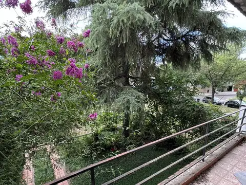 ALQUILER DEPARTAMENTO DE ESCALERA