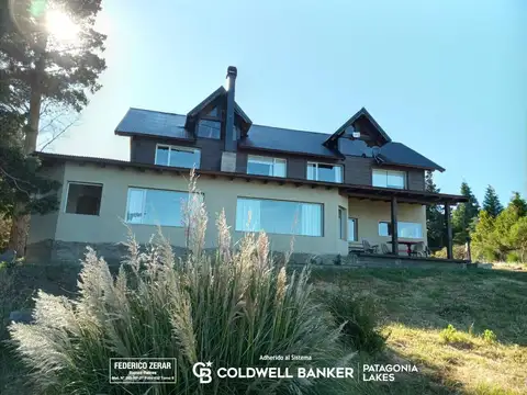 Alquiler Permanente-Dina Huapi, casa de 200m2 con acceso a costa de lago, 6ambientes, 700m2 terreno
