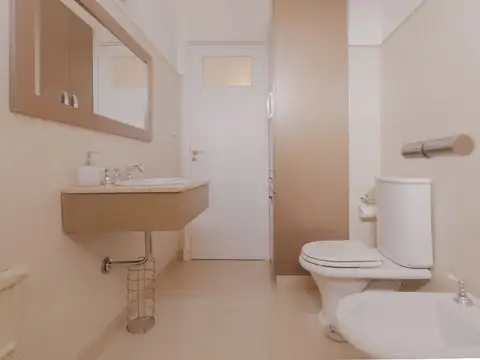 Departamento 5 ambientes con 2 baños