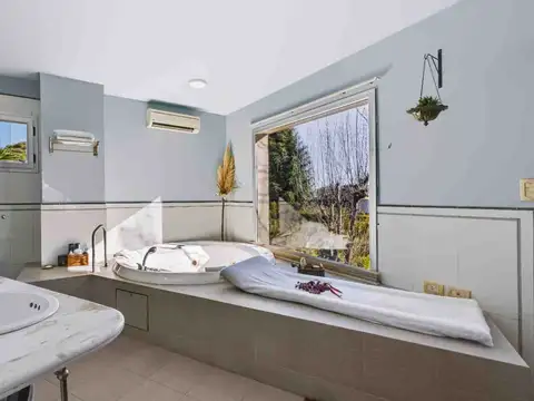 Casa venta Fincas Iraola I 5 ambientes APTA BANCO