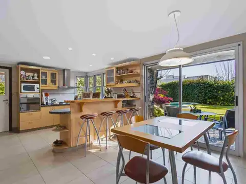 Casa en Venta en Berazategui, USD 420.000