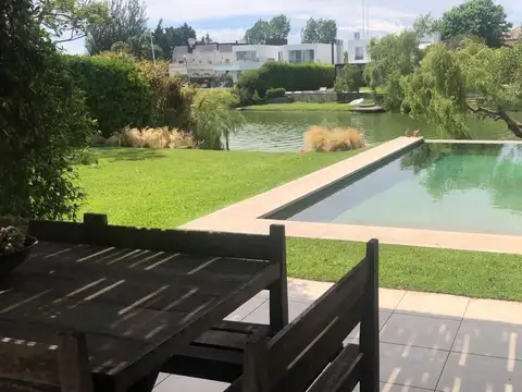 Casa en Alquiler Temporal en Santa Barbara, USD 5.500