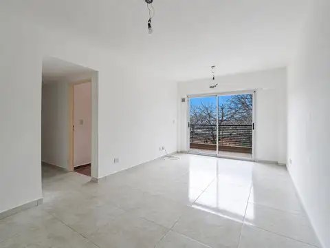 Venta Departamento 2 ambientes con balcon y SUM en Floresta