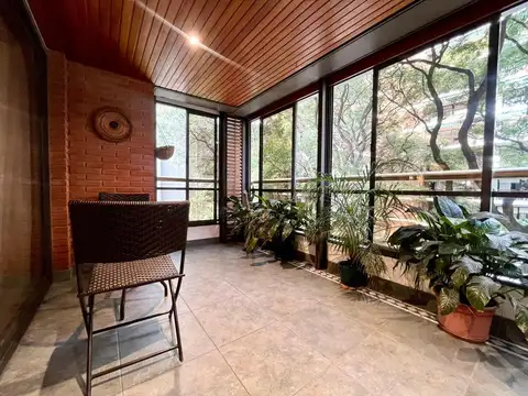 Departamento en Venta con 3 cocheras
