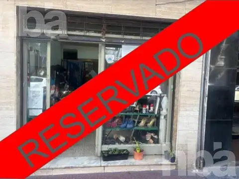 Local comercial a la calle en venta! Excelente ubicacion 