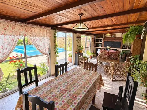 Casa en Venta con 1 cochera
