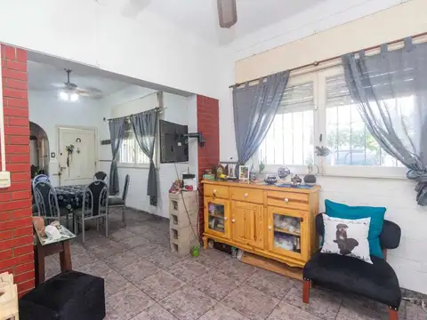 Depto Tipo Casa 3 ambientes con 1 baño