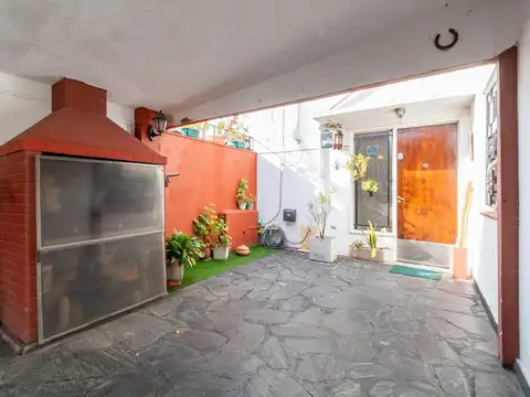 Depto Tipo Casa en Venta con 2 cocheras