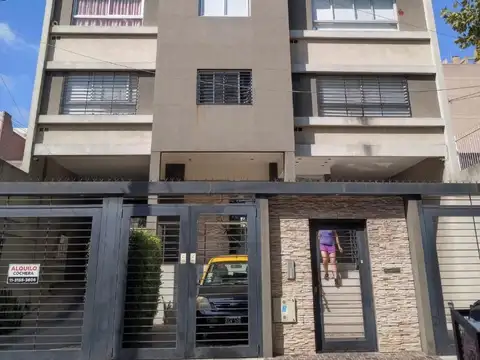 VENTA!  Departamento impecable de 2 amb  Ramos Mejia