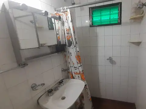 Depto Tipo Casa 2 ambientes con 1 baño