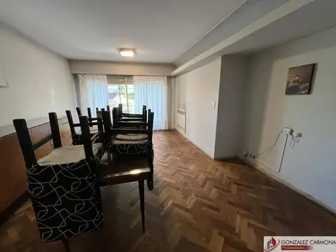Departamento en venta c/ cochera en Villa del Parque