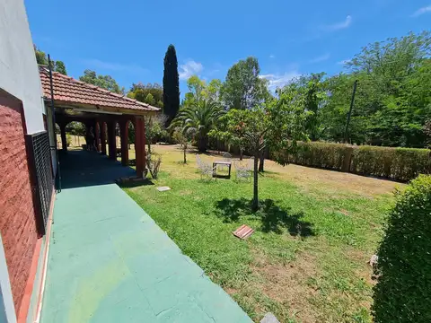CASA QUINTA 5 AMB, CON PISCINA, CANCHA DE TENIS, Y QUINCHO  - MANZANARES PILAR