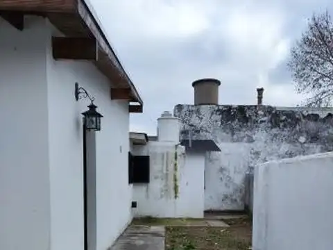 Depto Tipo Casa en Alquiler en Temperley, $ 400.000