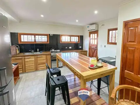 VENTA DE CASA EN 64 E /159 Y 160. LOS HORNOS.