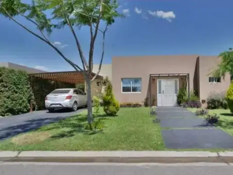 LF. OPORTUNIDAD! HERMOSA CASA CON PILETA EN SAN RAMON, PILAR