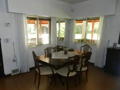 Excelente Chalet en venta en Maschwitz - Escobar