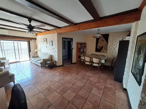 Departamento de 4 ambientes en Villa Urquiza venta