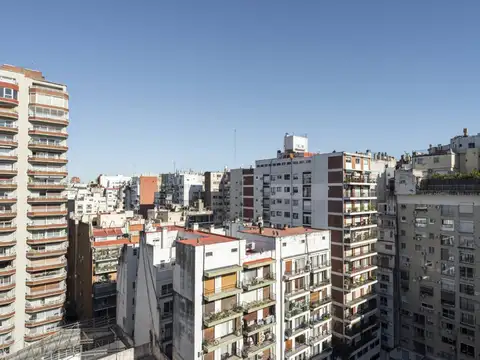 Av. del Libertador y Lafinur