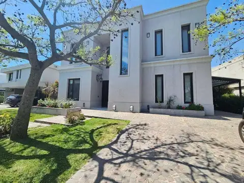 Casa en Venta de 5 dormitorios