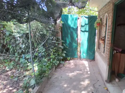 Casa 4 ambientes en venta en Pontevedra