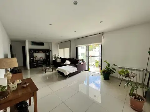 Departamento 4 ambientes con 3 baños