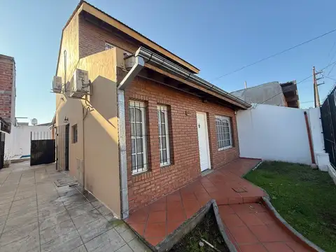 Casa en Venta en Ingeniero Adolfo Sourdeaux, USD 145.000