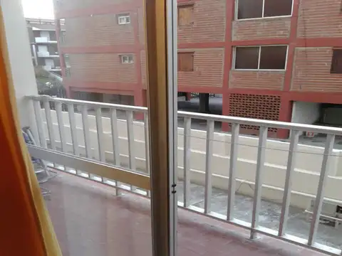 Monoambiente a 1 cuadra del mar