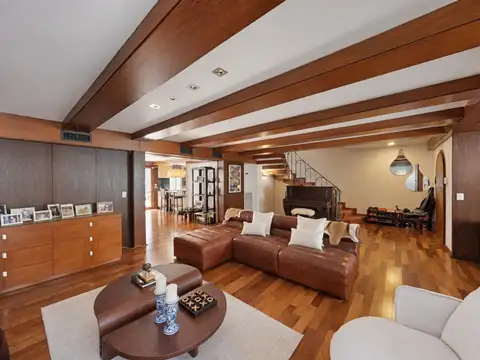 Casa 5 ambientes con 3 baños
