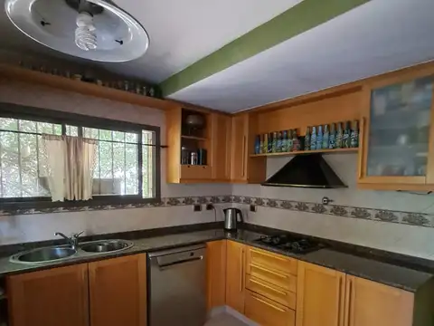 Casa en Venta en Villa Adelina, USD 270.000