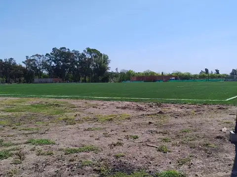 Venta de lote en Pilar del este/Barrio Sta. Sofia