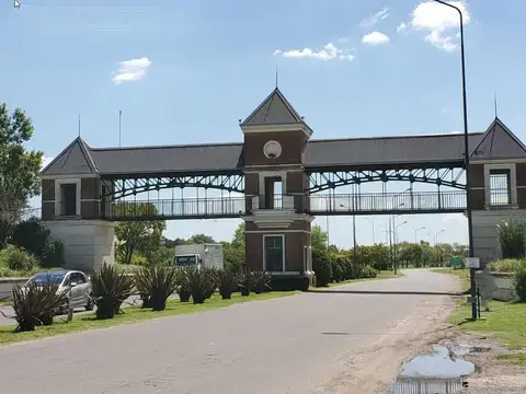 Venta de lote en Pilar del este/Barrio Sta. Sofia
