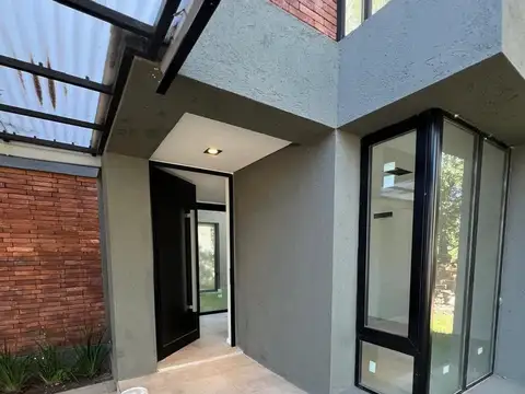 Casa en Villa Catalina