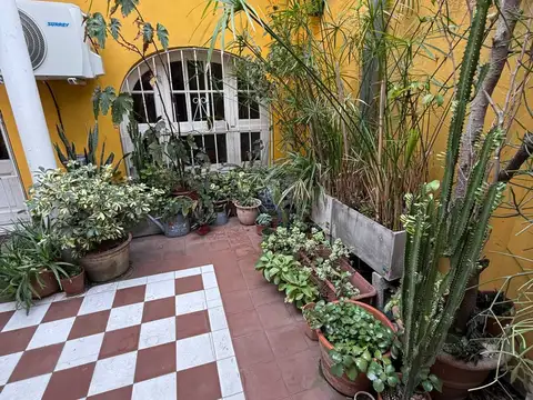 Depto Tipo Casa en Venta 61 años