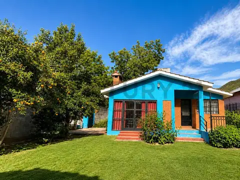 Casa de 3 dormitorios (1 en suite) sobre lote de 980 m² a metros del río – Villa Carlos Paz
