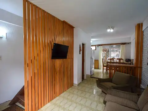 Depto Tipo Casa en Alquiler de 3 ambientes
