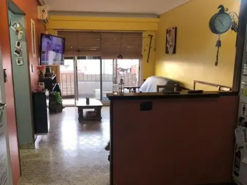 Depto Tipo Casa en Venta en Villa Dominico, USD 75.000