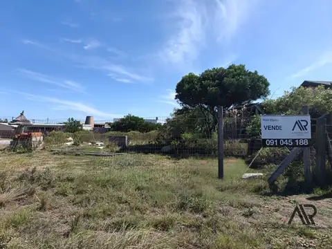 Terreno en venta de 600m2 ubicado en Punta Negra