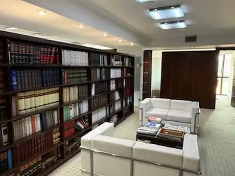 Avenida Hipólito Yrigoyen 100, Piso 8