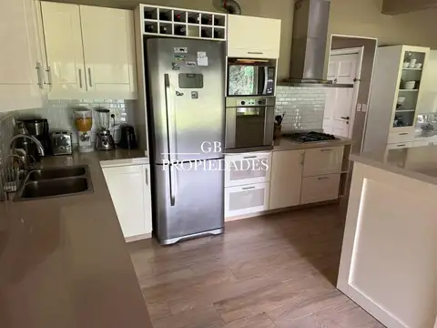 Casa en Venta en Galapagos, USD 435.000