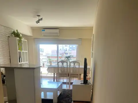 Alquiler Bucarelli al 1900 Dos ambientes  balcón.  Terraza exclusiva. Urquiza R