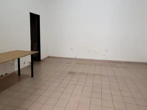 Oficina 3 ambientes con 2 baños