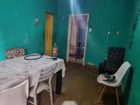 Casa 4 ambientes con 1 baño