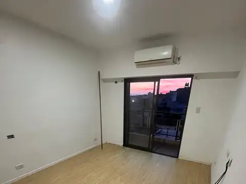 DEPARTAMENTO 2 AMB. TIPO DUPLEX CON CONCHERA - TAPIALES