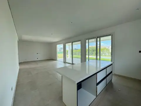 Casa en Alquiler al Noroeste