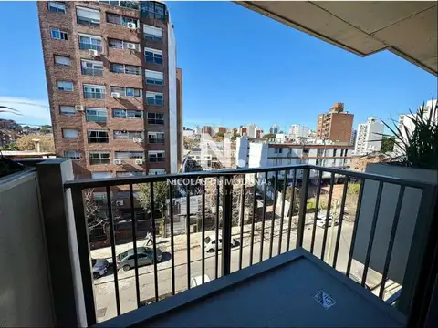 Venta Luminoso Monoambiente en Parque Batlle - Montevideo.Ideal Para Renta!