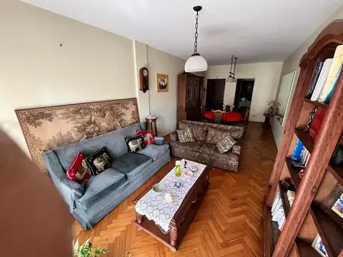 VENTA | 4 Ambientes con Dependencia y Cochera en Belgrano