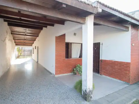 Se vende casa mas un local dentro de los blvr.