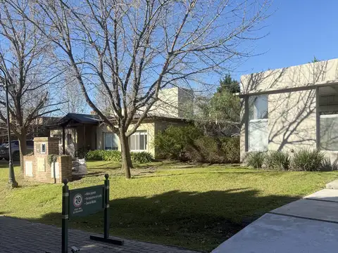 Casa en Alquiler de 4 dormitorios