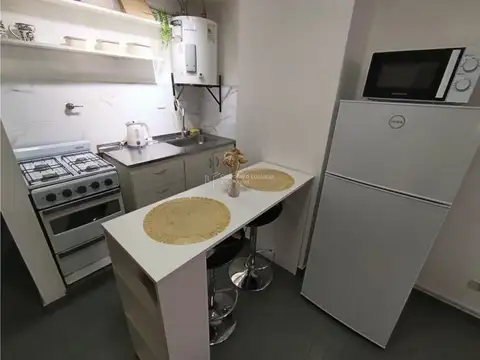 ALQ - AMPLIO MONOAMBIENTE EQUIPADO - B° CENTRO