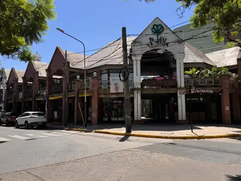 Ricardo Balbin 2900, Piso 0